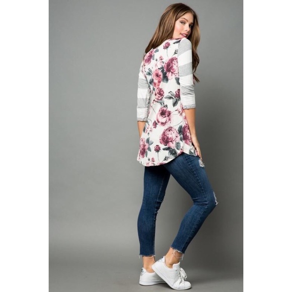 NWT 3/4 sleeve Floral Raglan Tee - Picture 4 of 6